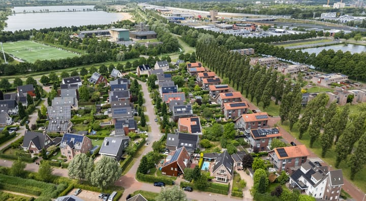 Foto 6 van Emmerich Kálmánlaan 1