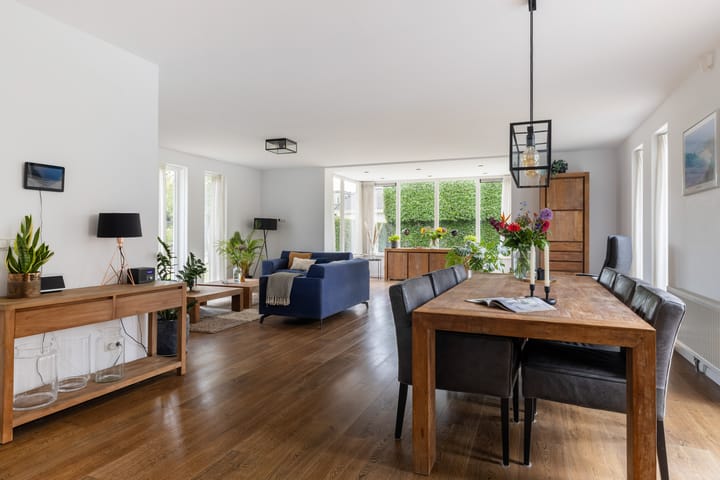 Foto 13 van Emmerich Kálmánlaan 1