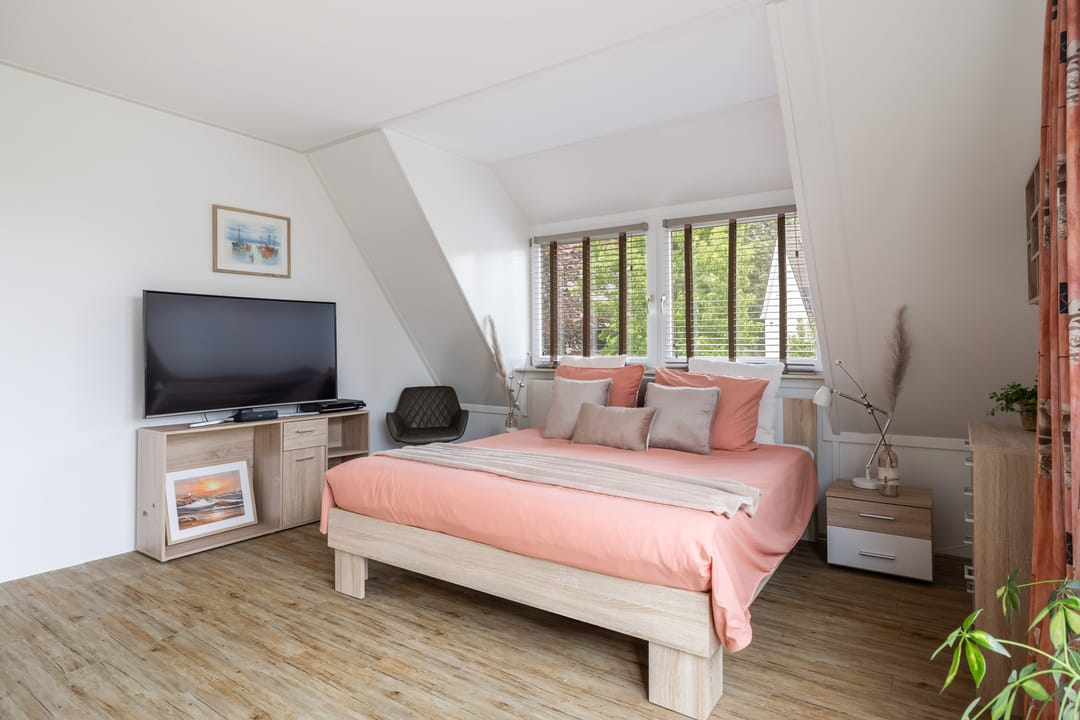 Foto 23 van Emmerich Kálmánlaan 1