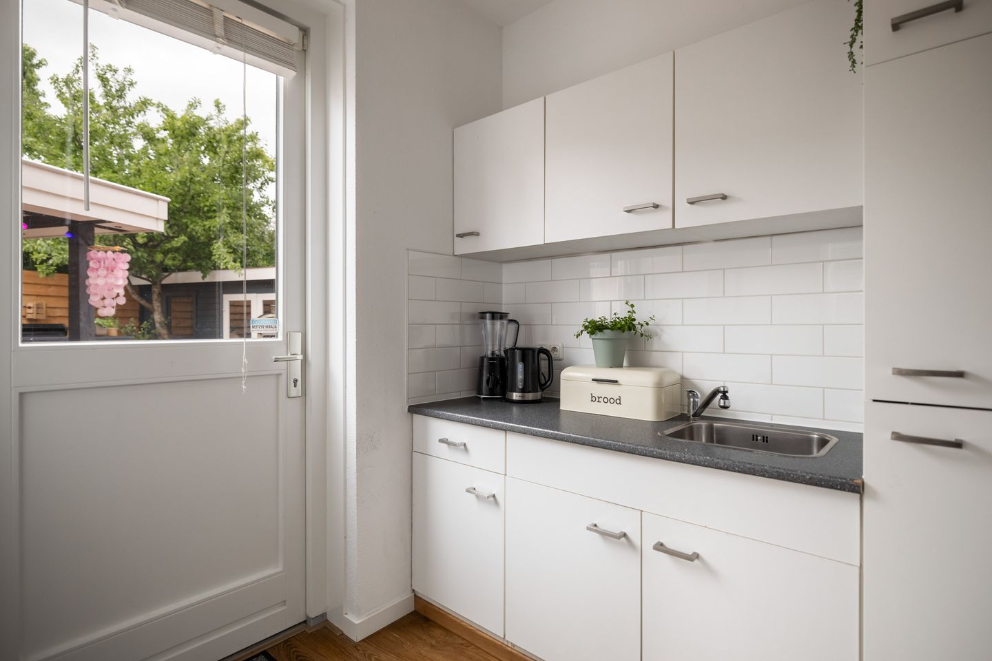 Foto 20 van Emmerich Kálmánlaan 1