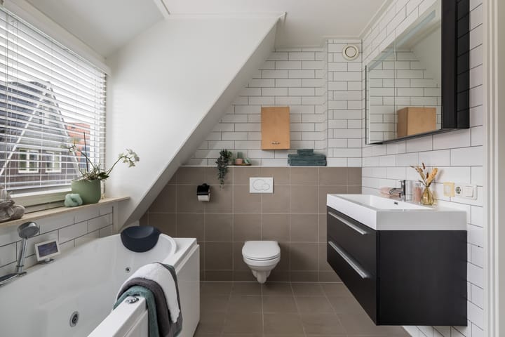 Foto 30 van Emmerich Kálmánlaan 1