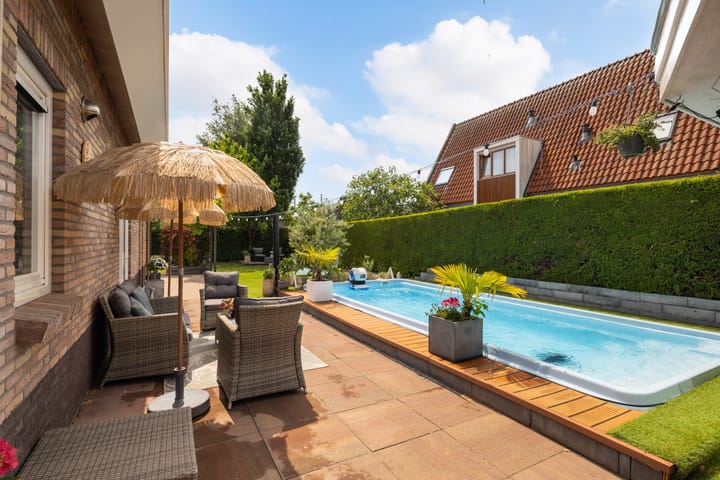 Foto 41 van Emmerich Kálmánlaan 1