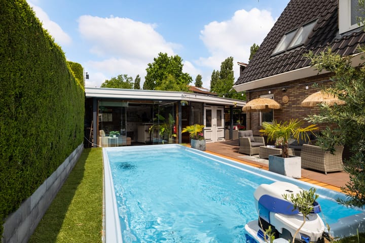 Foto 42 van Emmerich Kálmánlaan 1