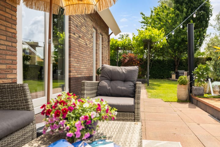 Foto 43 van Emmerich Kálmánlaan 1