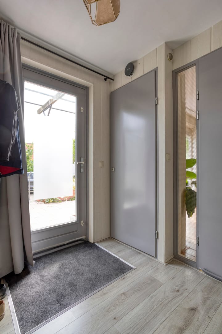 Foto 6 van Karmozijnhof 20