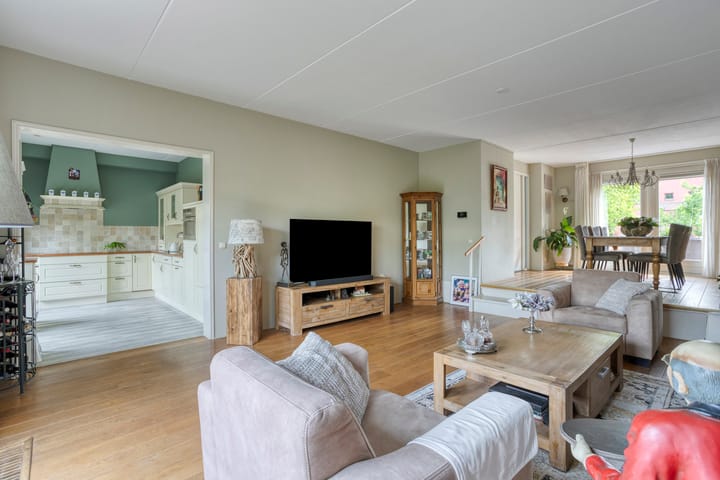 Foto 10 van Karmozijnhof 20