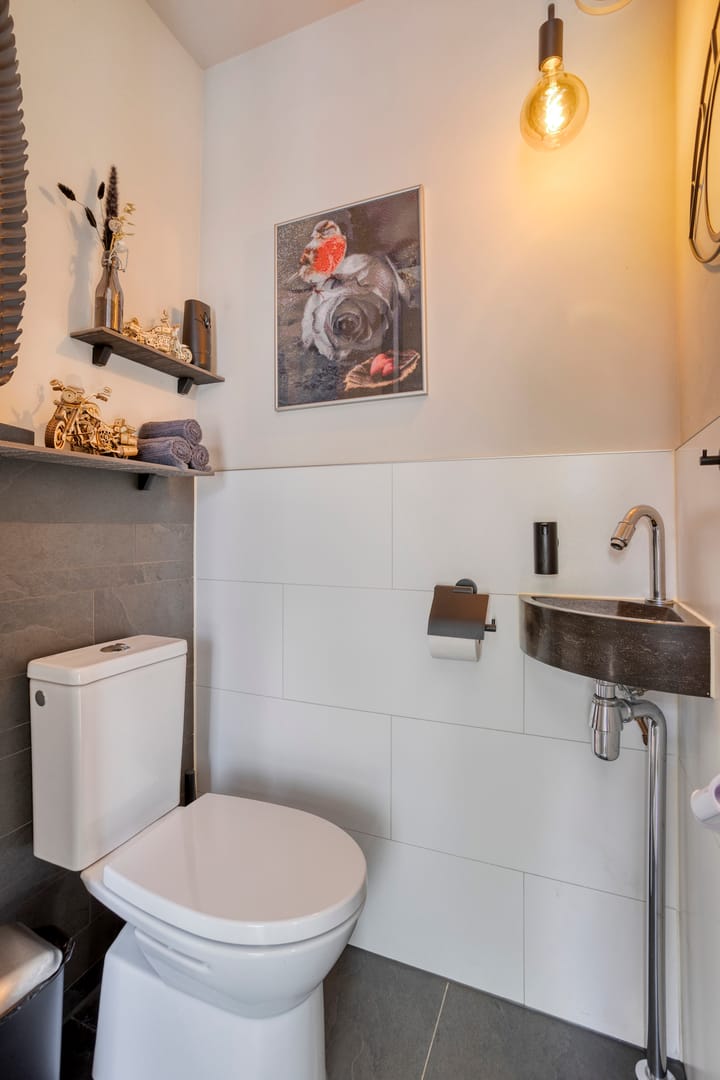 Foto 16 van Karmozijnhof 20