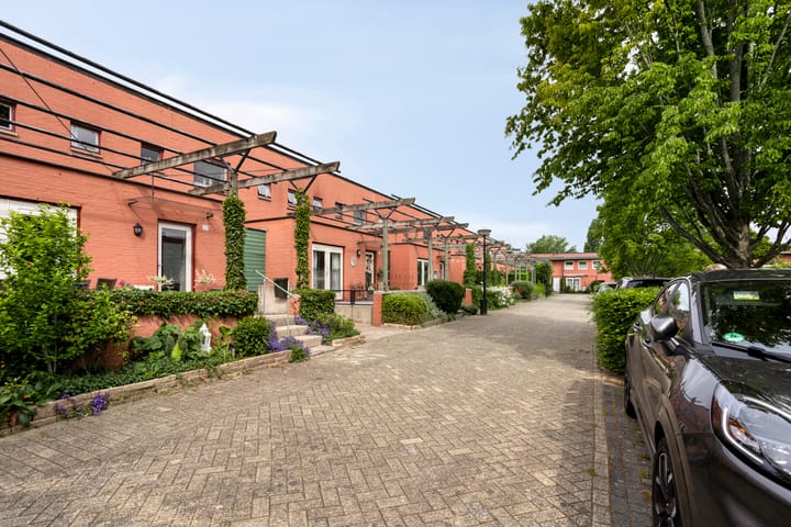 Foto 29 van Karmozijnhof 20