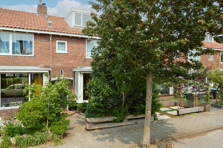 Photo 2 of Rusburglaan 11