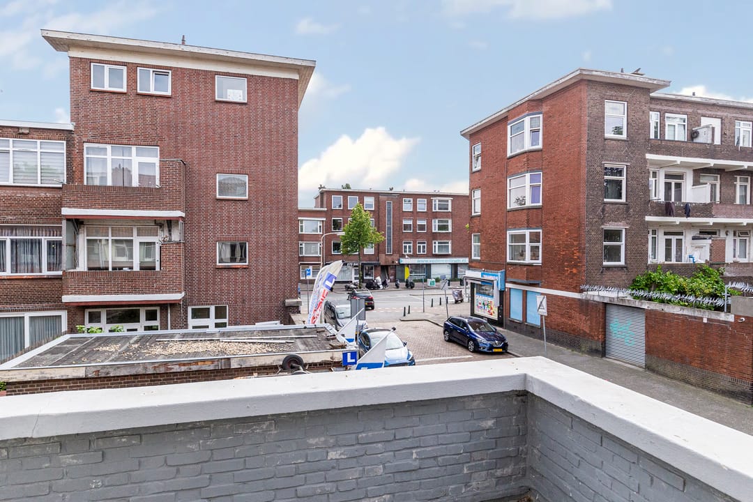 Photo 16 of Bresterstraat 88