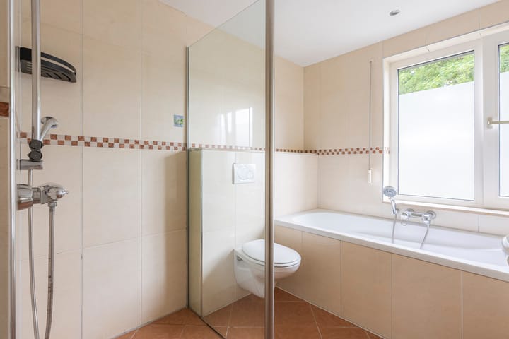 Foto 14 van Beneluxstraat 56