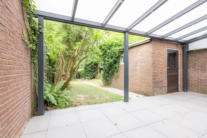 Foto 18 van Beneluxstraat 56