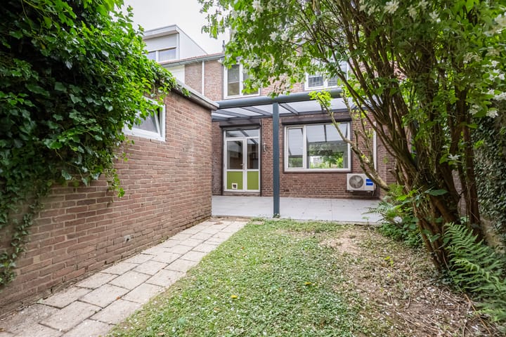 Foto 21 van Beneluxstraat 56