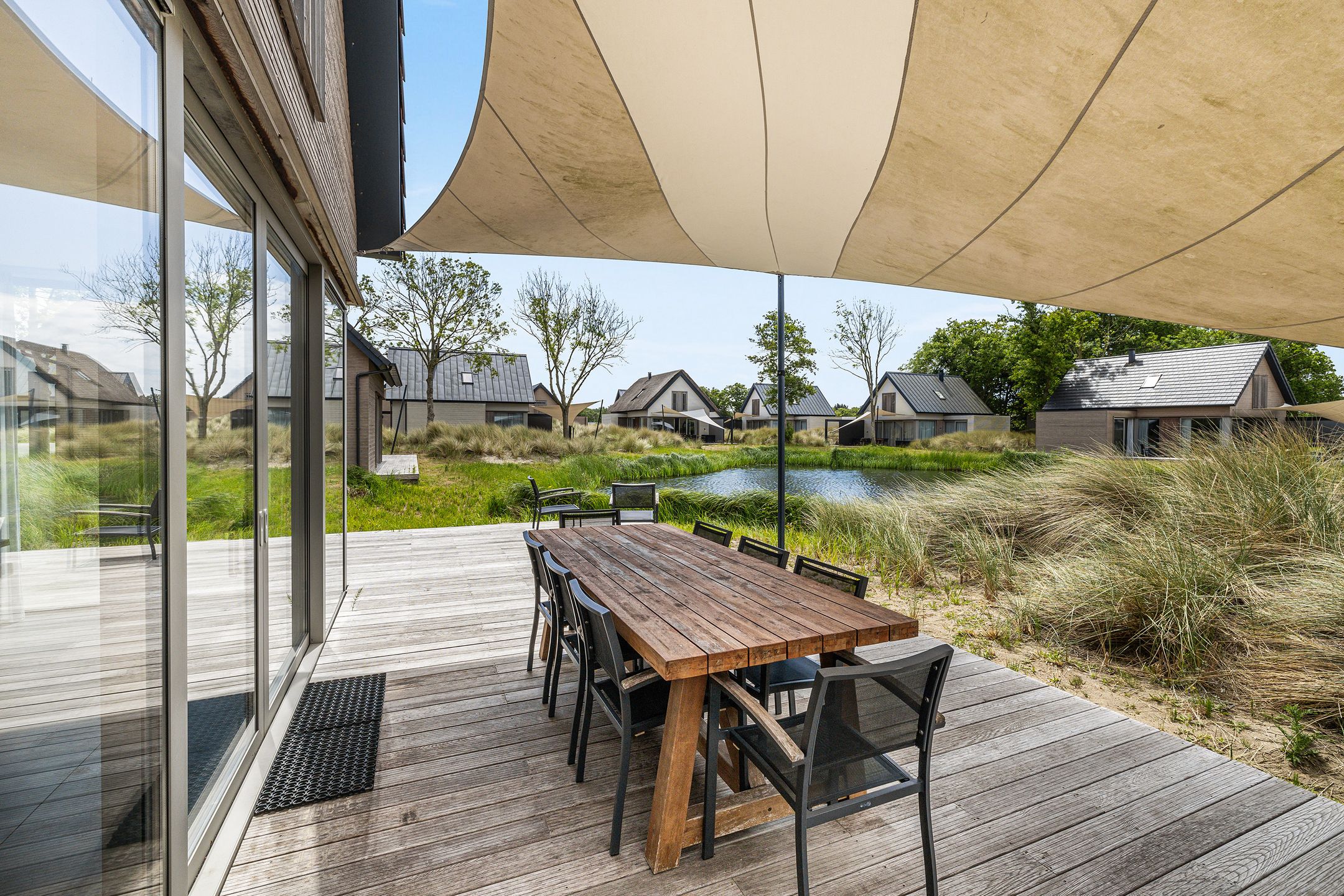 4-bedroom freehold villa in Ouddorp — photo 3 of 5