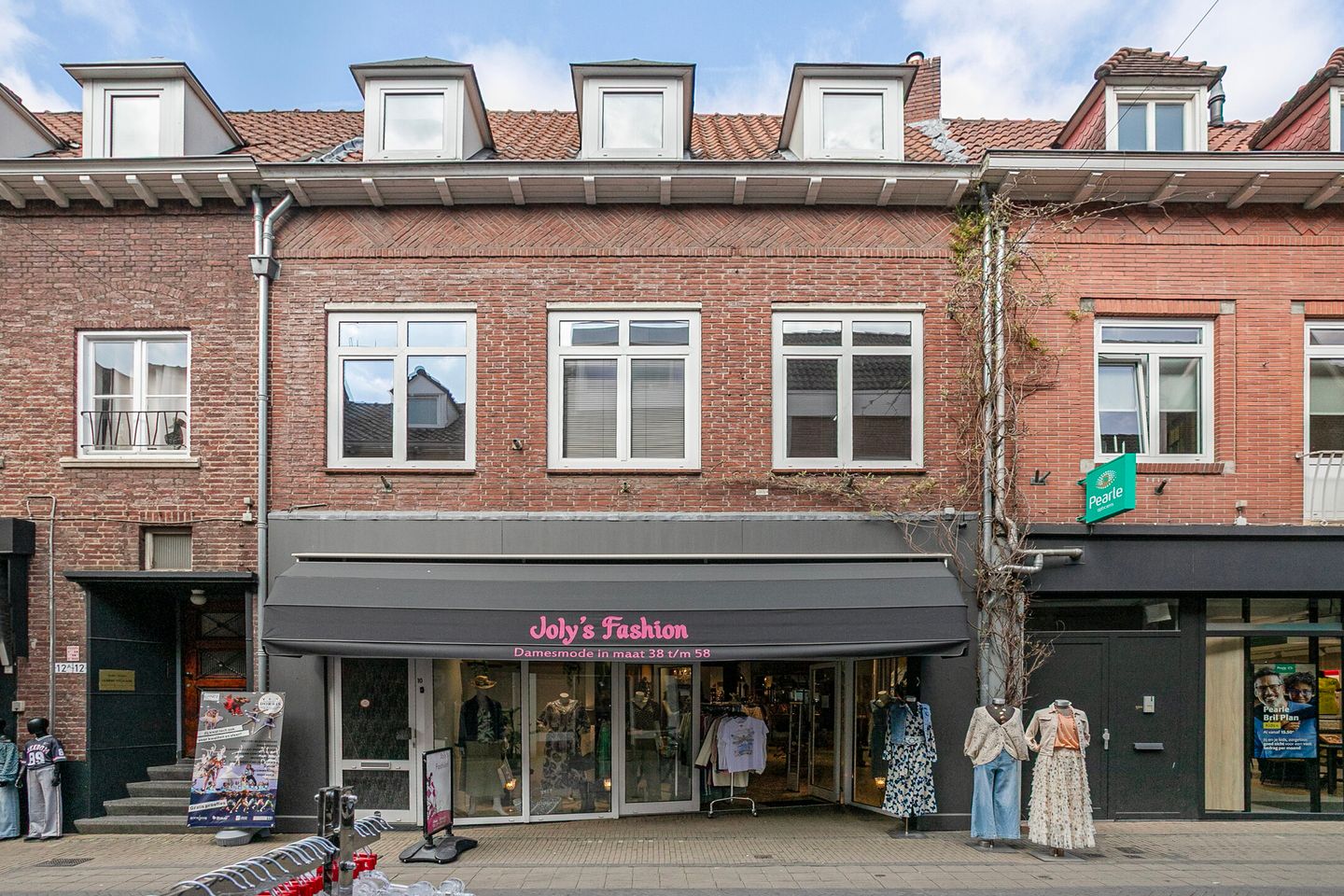 View photo 1 of Hoogstraat 10