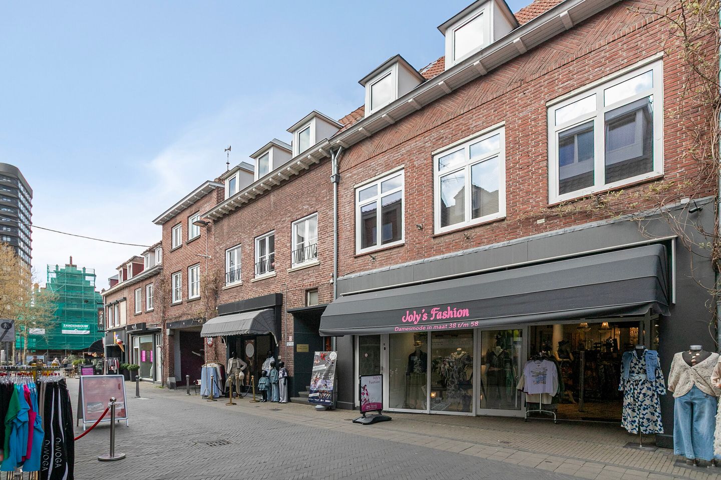 View photo 2 of Hoogstraat 10