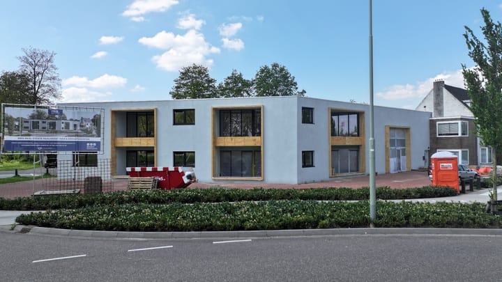 Foto 2 van Einighauserweg 15