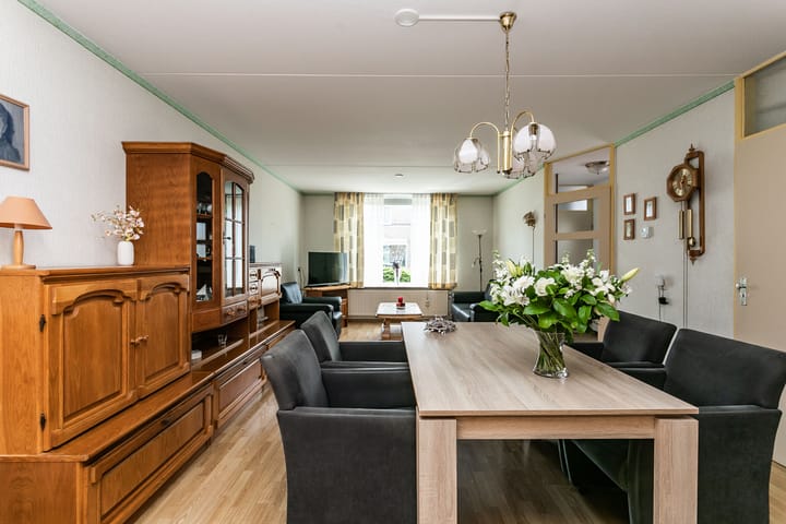 Foto 8 van Eglantier 93