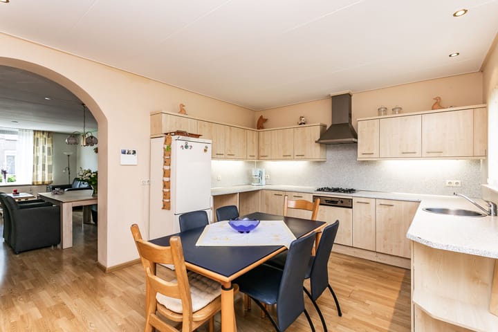 Foto 12 van Eglantier 93