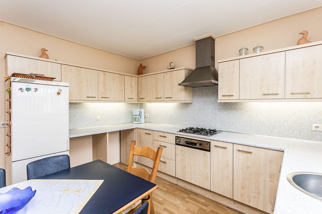 Foto 13 van Eglantier 93