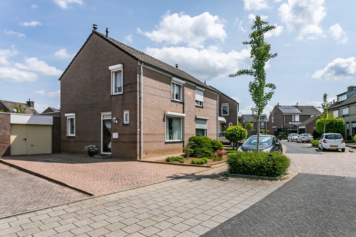 Foto 34 van Eglantier 93