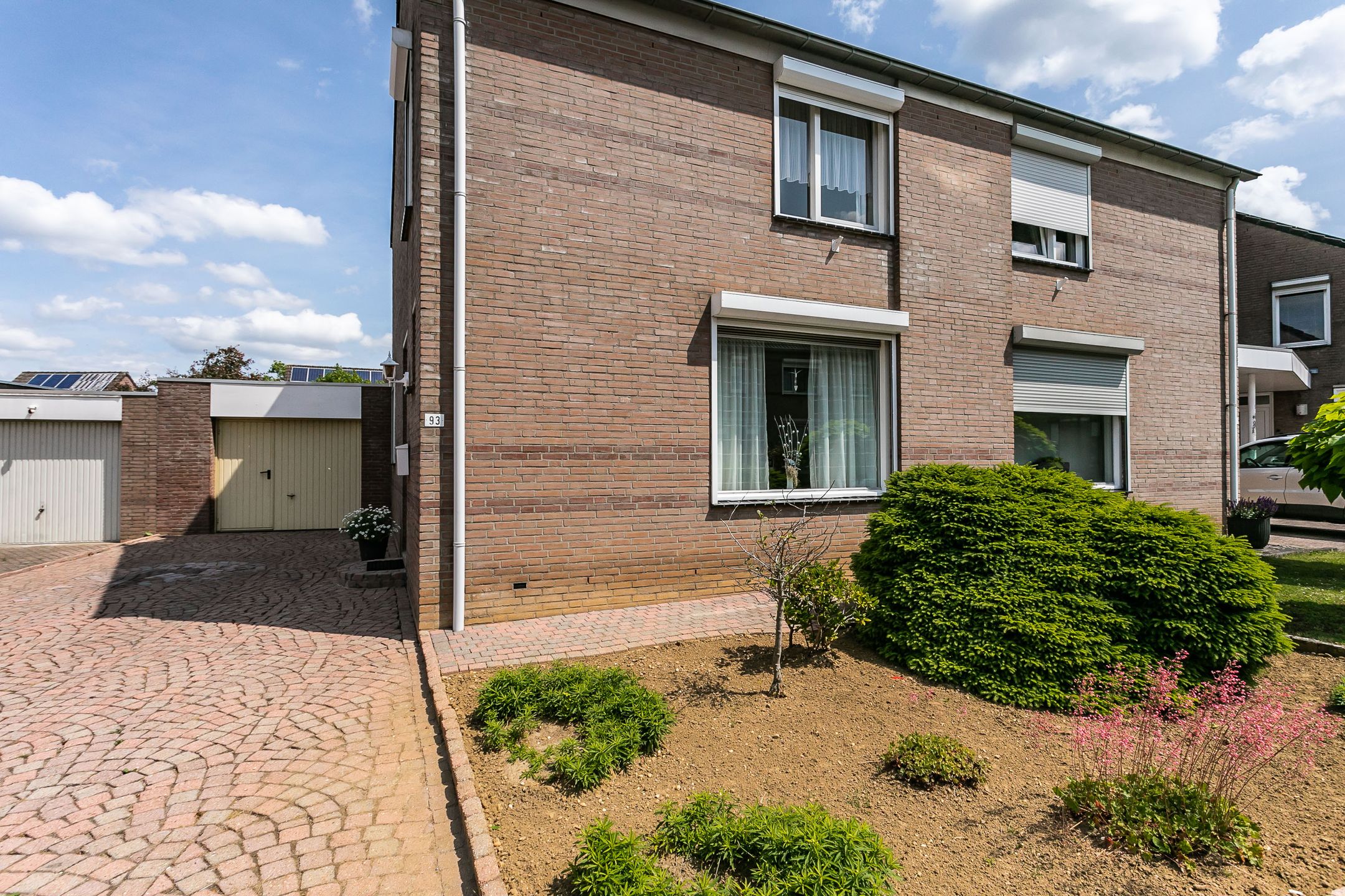 Foto 39 van Eglantier 93