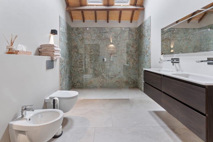 Photo 3 of Tongerseweg 118