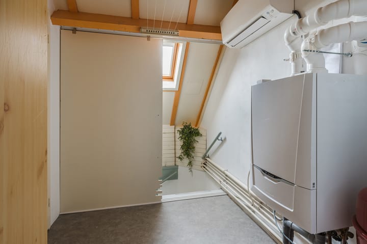 Foto 24 van Voltastraat 2-A