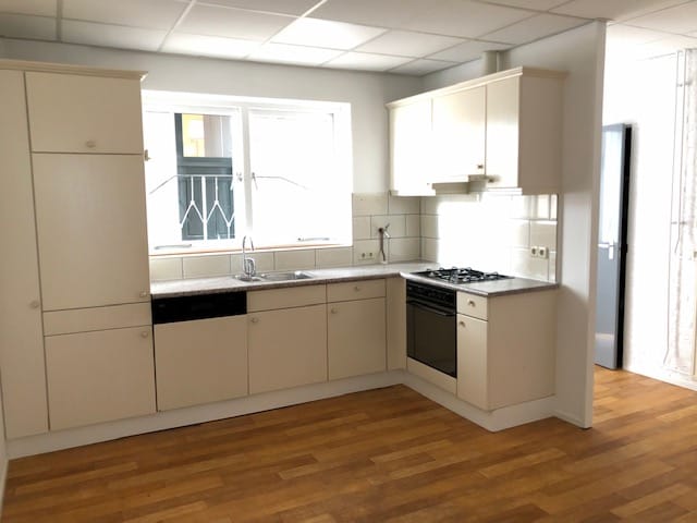 Foto 16 van Broekdijk 40-E