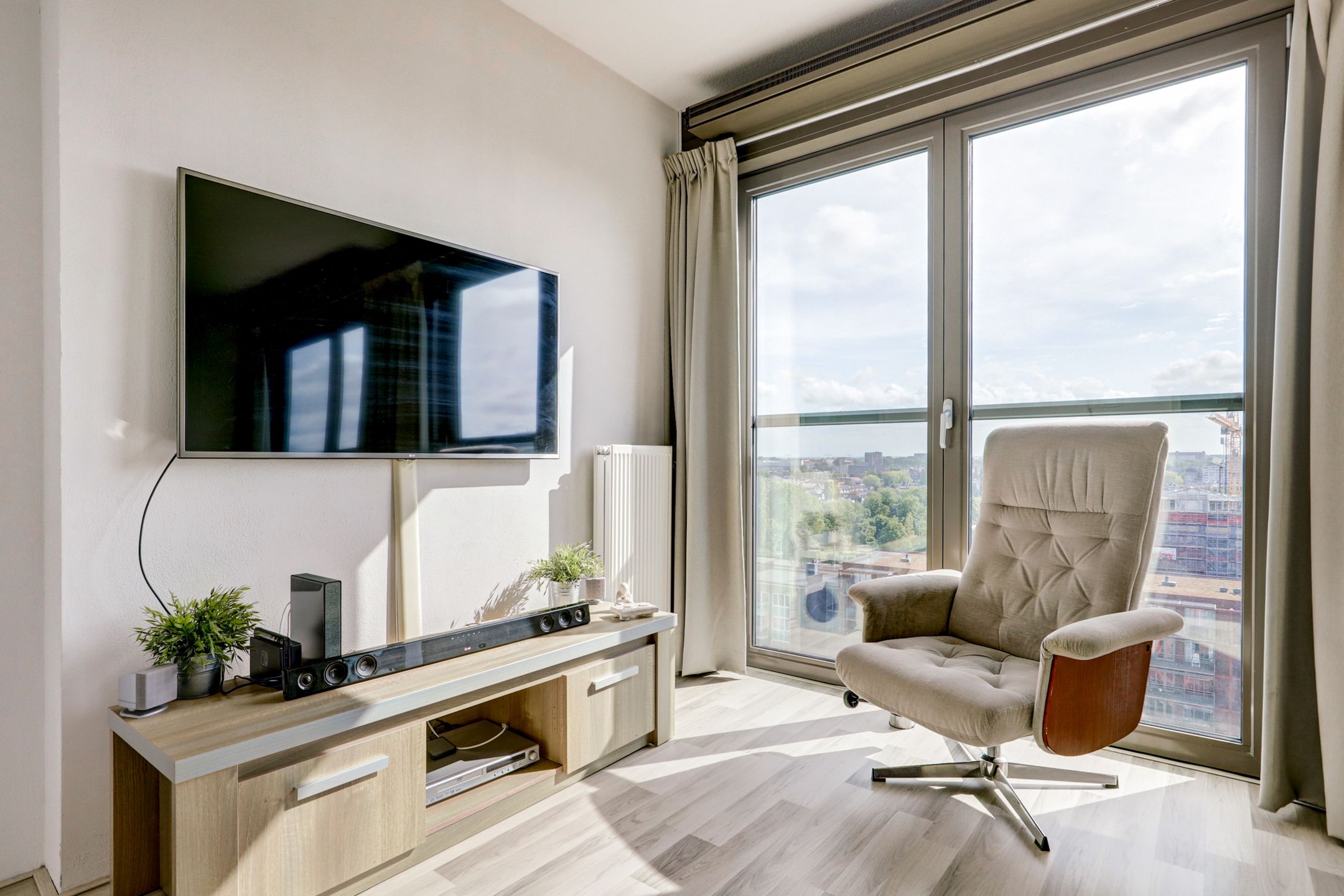 Foto 15 van Teakhout 52