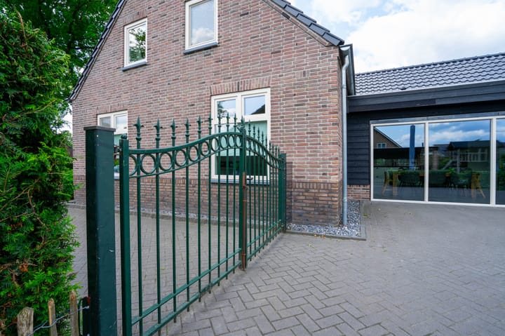 Foto 2 van Voorpeelweg 5