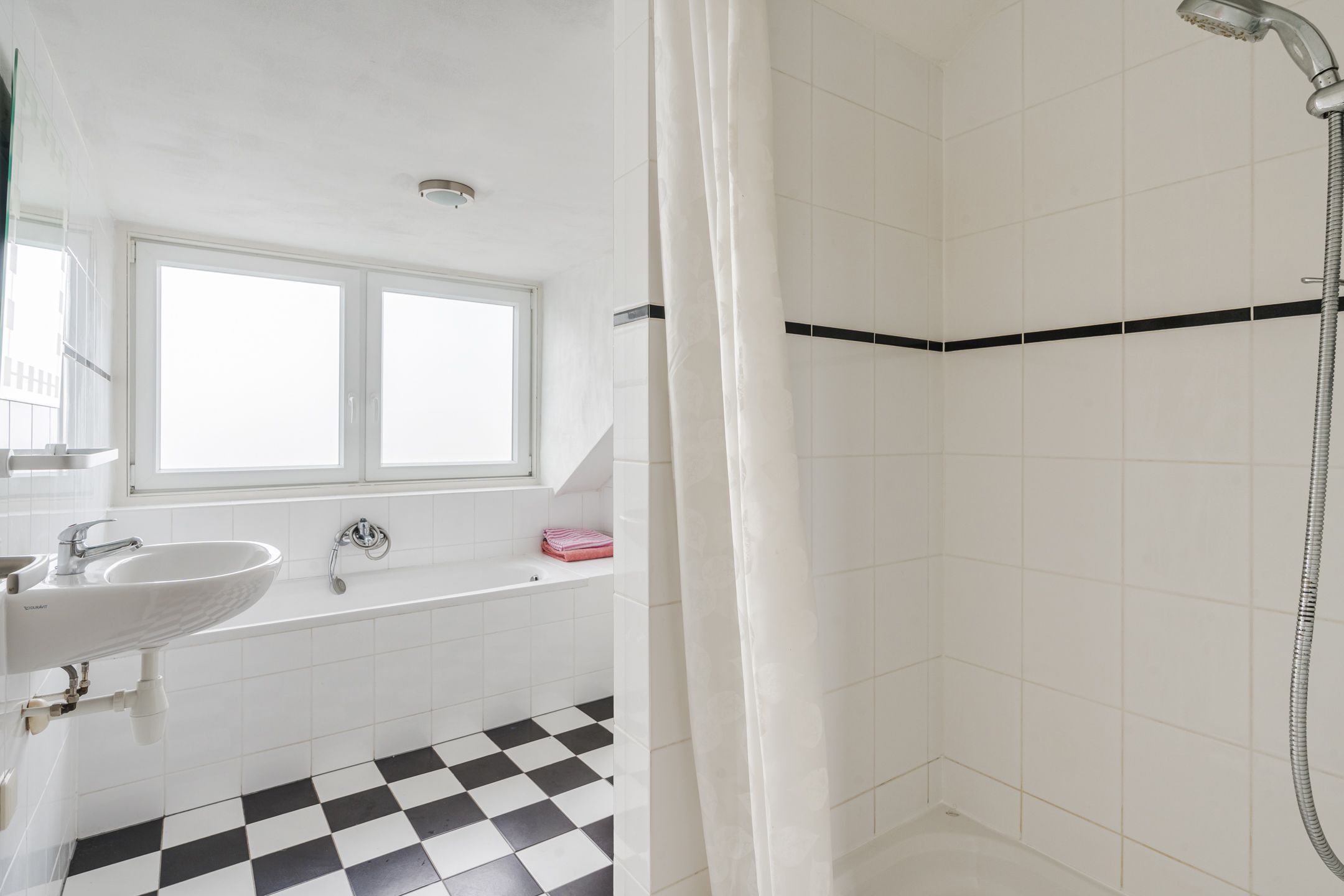 Photo 18 of Tinelstraat 5-D