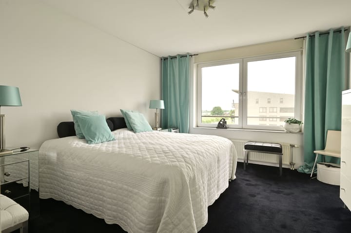 Photo 18 of Korenbloem 50