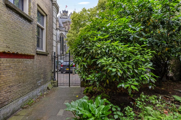 Foto 2 van Grotekerksplein 2