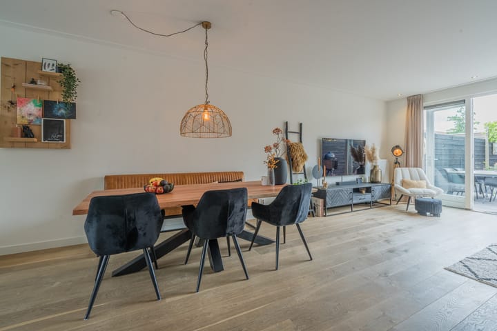 Foto 9 van Nova Zembla 26