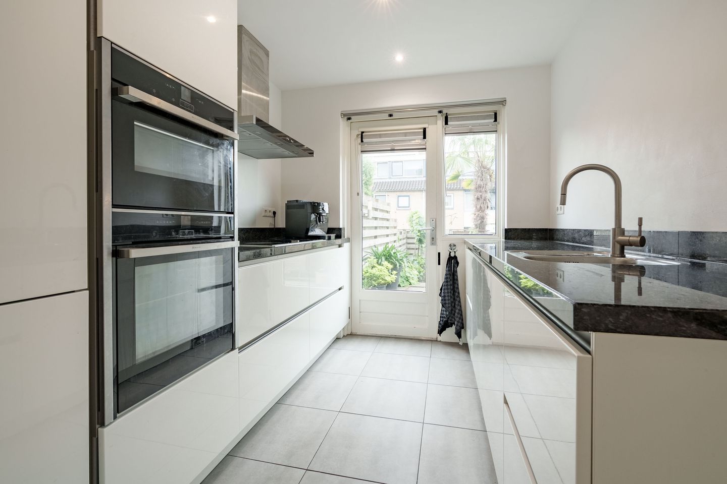 Foto 10 van Meester van Damweg 12