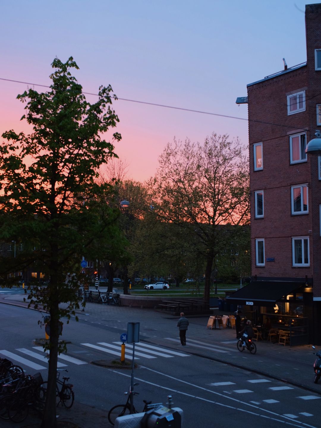 Photo 11 of Van Hilligaertstraat 12-B