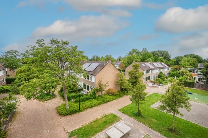 Foto 2 van van Vosbergenlaan 12