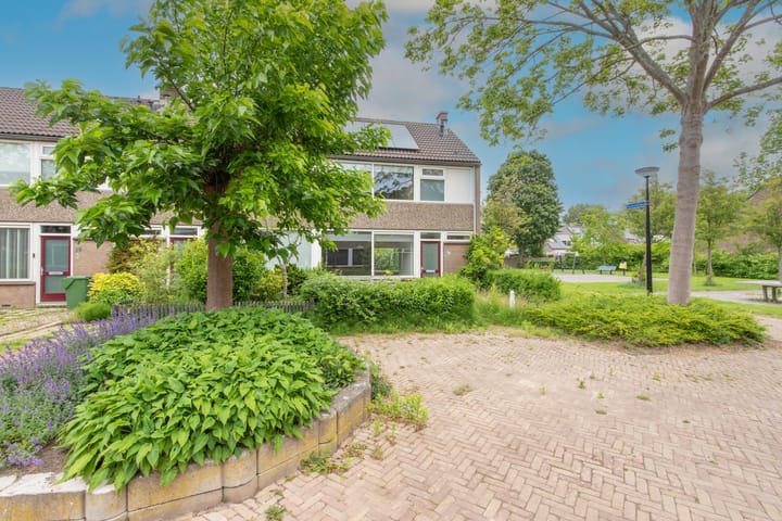 Foto 5 van van Vosbergenlaan 12