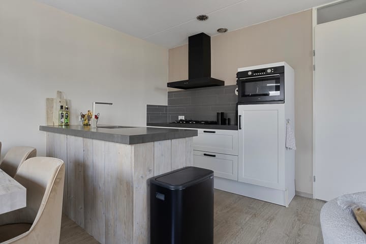 Foto 9 van Crocusstraat 12-A