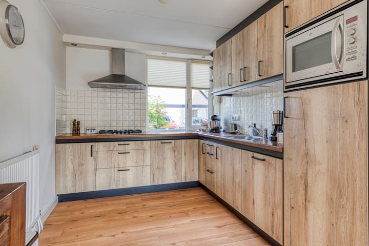 Foto 3 van Clemens van den Bergstraat 18