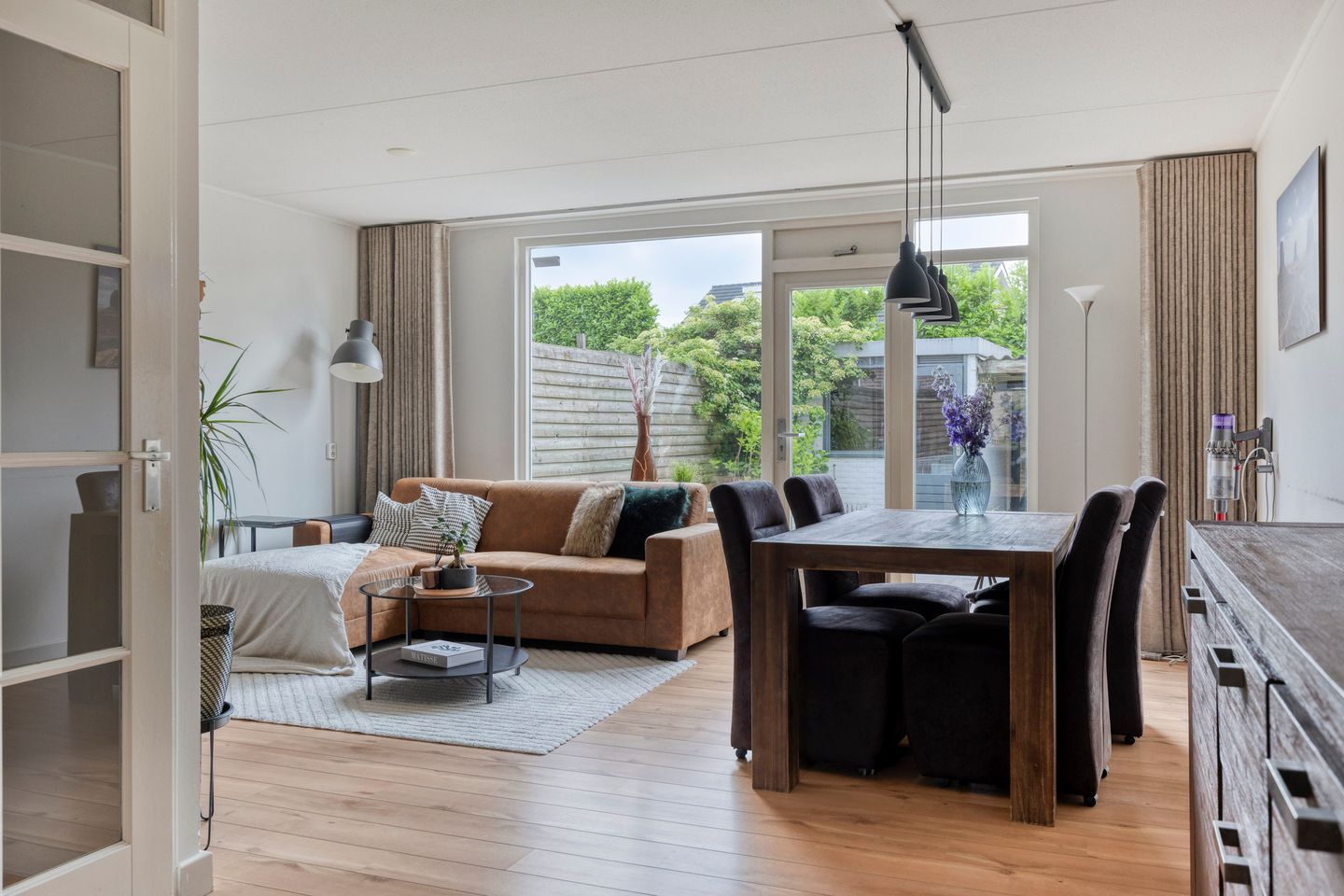 Foto 10 van Clemens van den Bergstraat 18