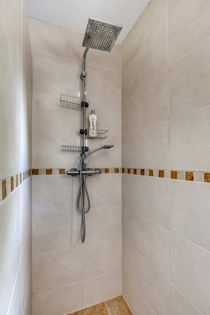 Foto 21 van Clemens van den Bergstraat 18