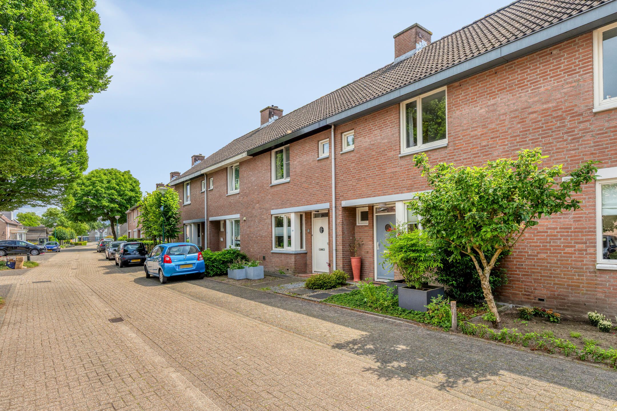 Foto 30 van Clemens van den Bergstraat 18