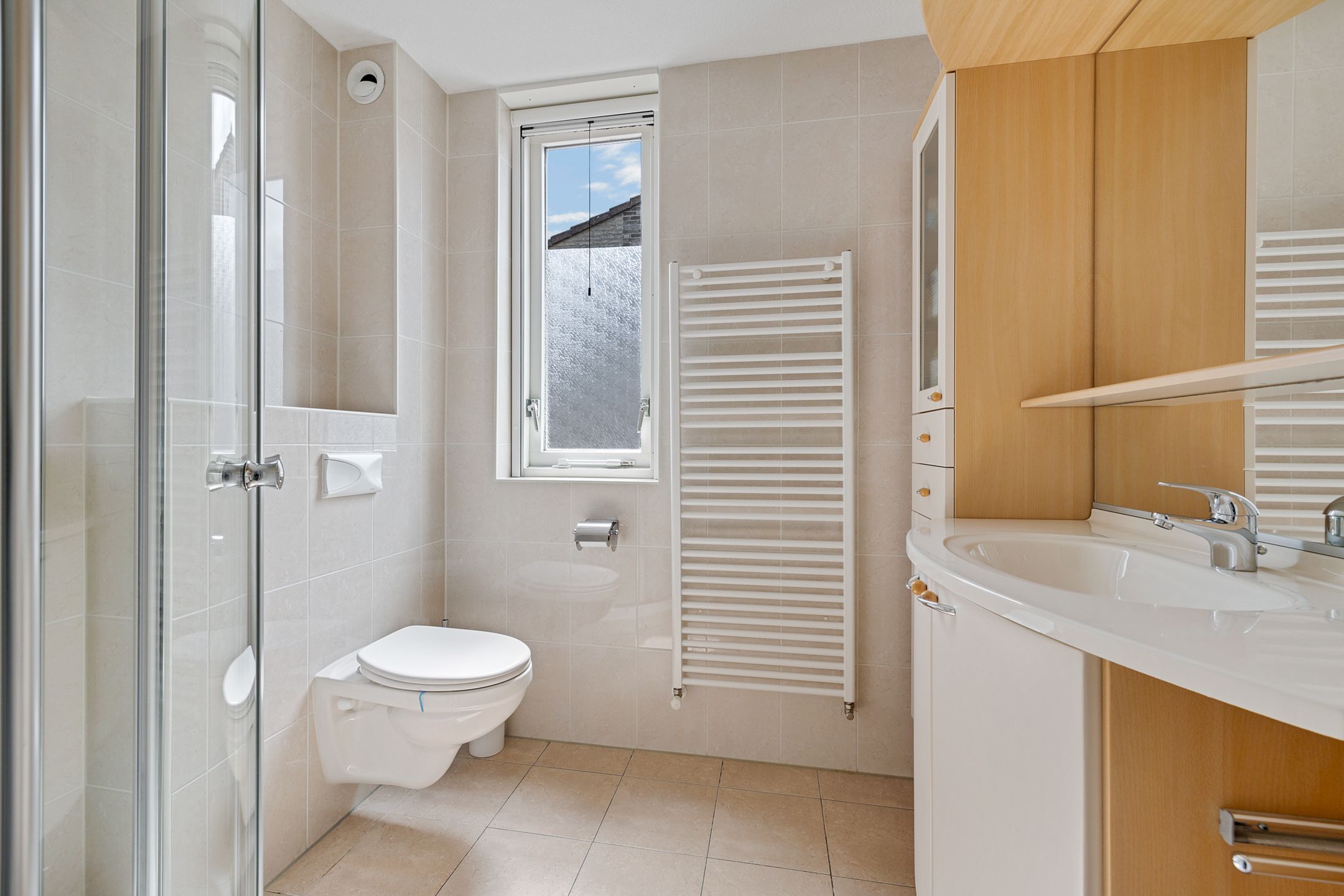 Photo 24 of Juckemastate 3