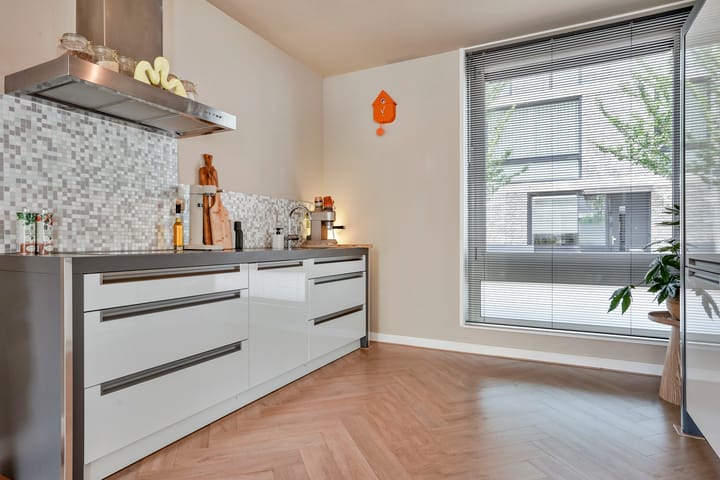 Foto 8 van Van Hoftenstraat 37