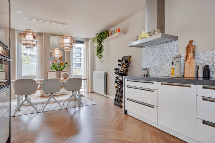 Foto 12 van Van Hoftenstraat 37