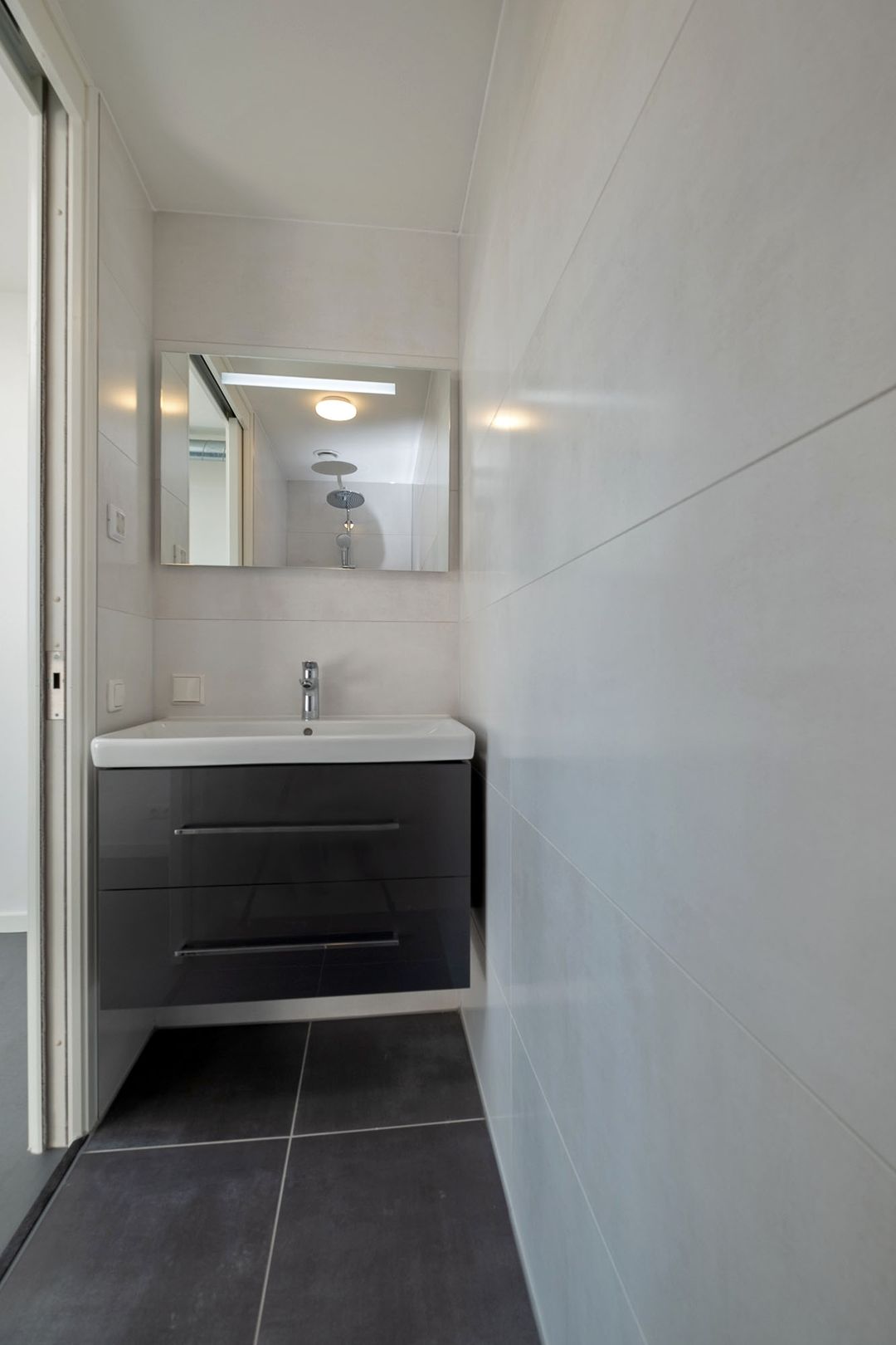 Photo 11 of Weeshuisgang 2-20