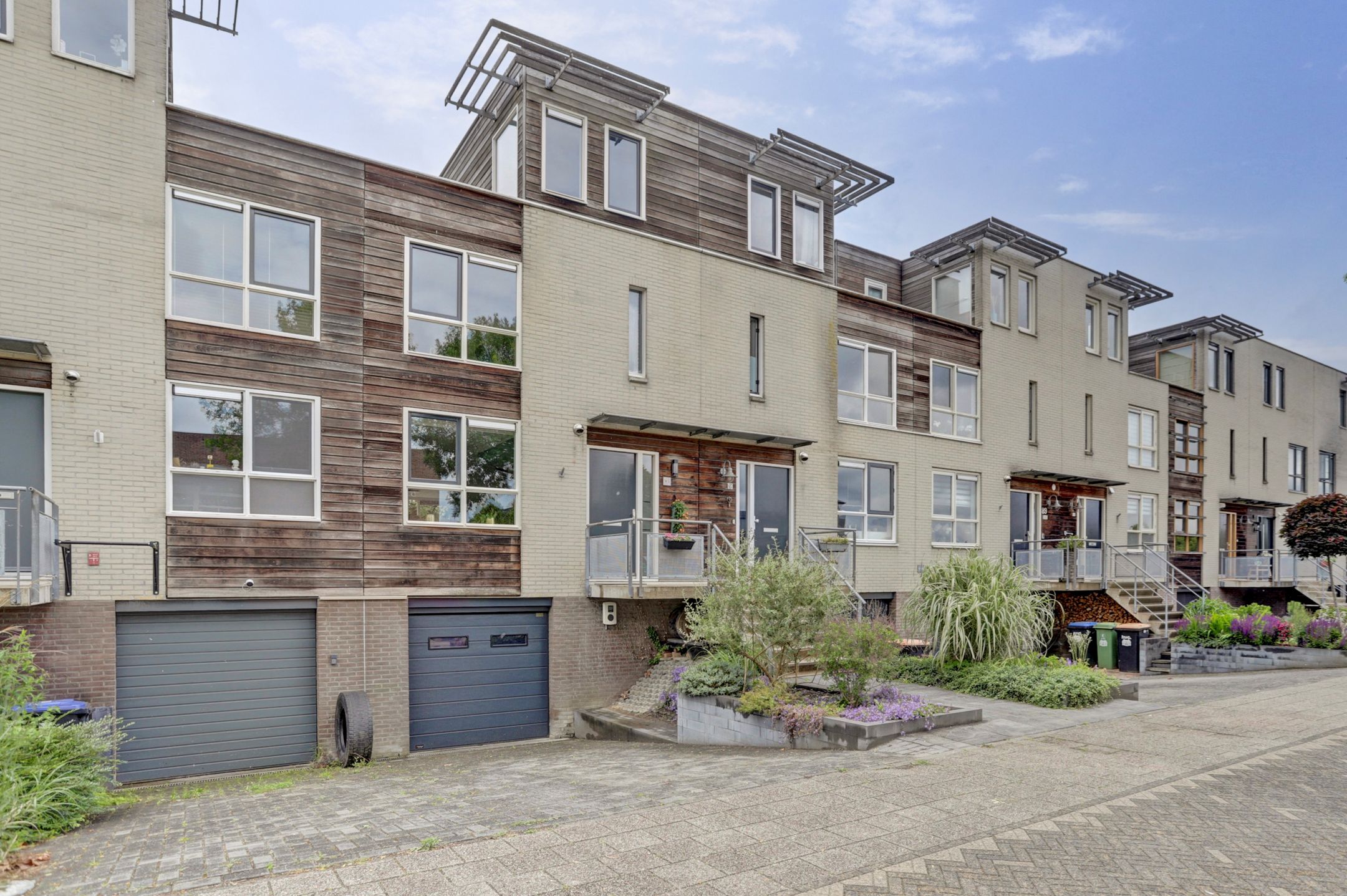 Photo 36 of Tweelingen 85