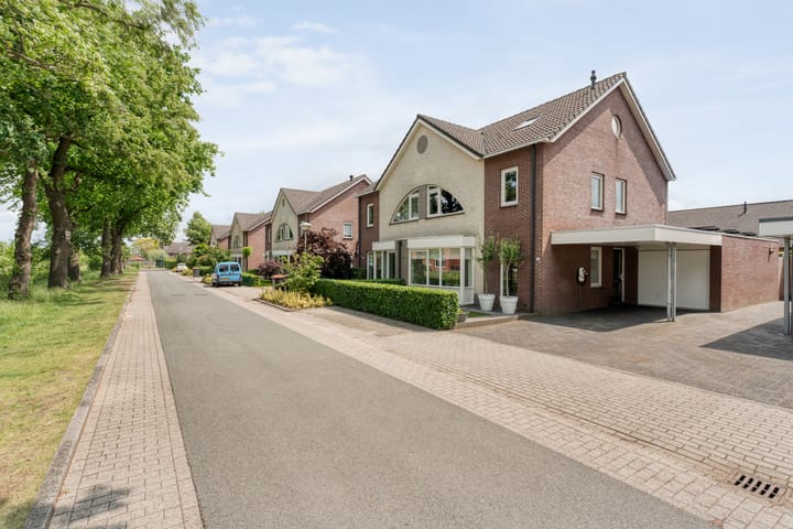 Photo 3 of Van Rechterenallee 56